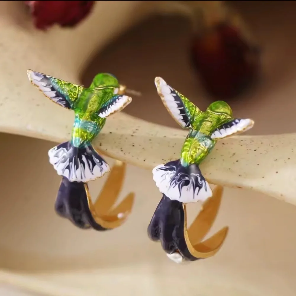 Hummingbird Hoop Earrings β Nature-Inspired Statement Piece - Picture 4 of 6